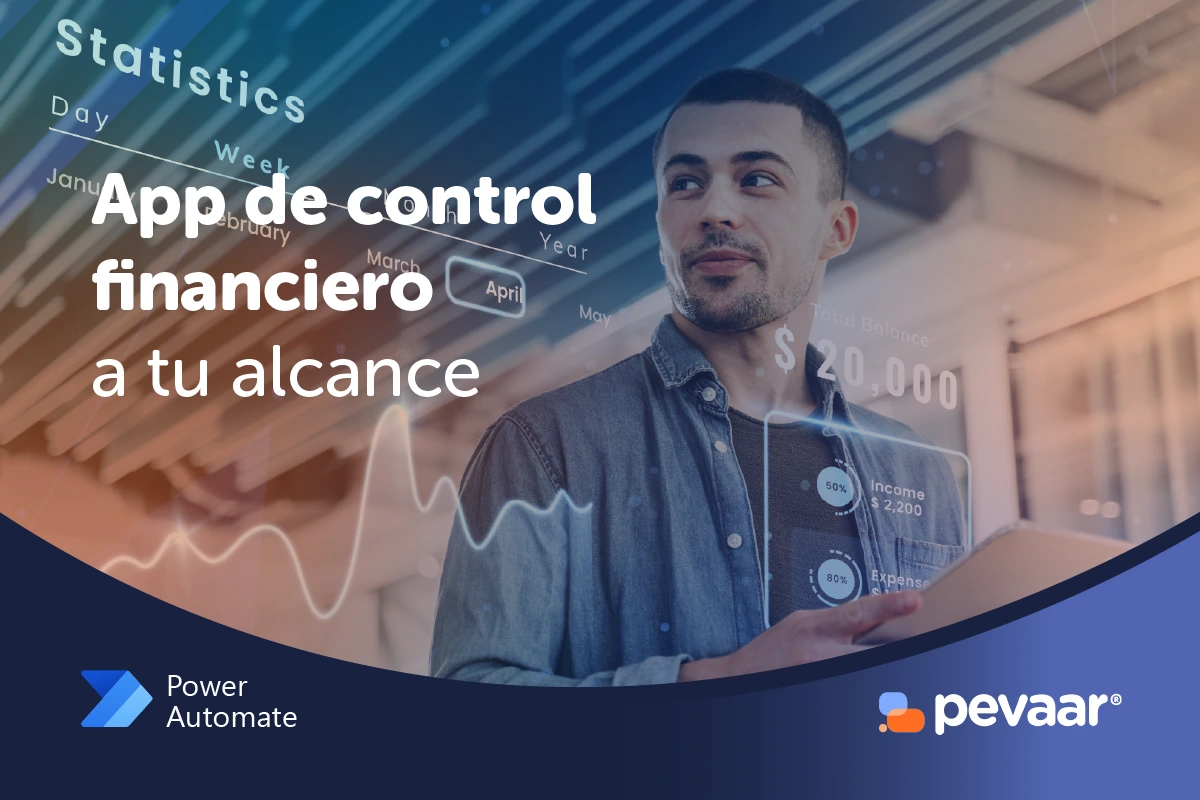 Joven sosteniendo su tableta usando la app de control financiero